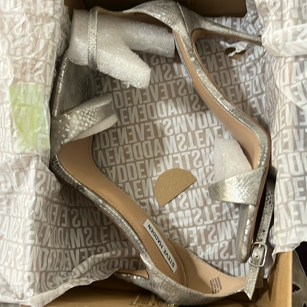 Steve Madden Kassandra Sandal
